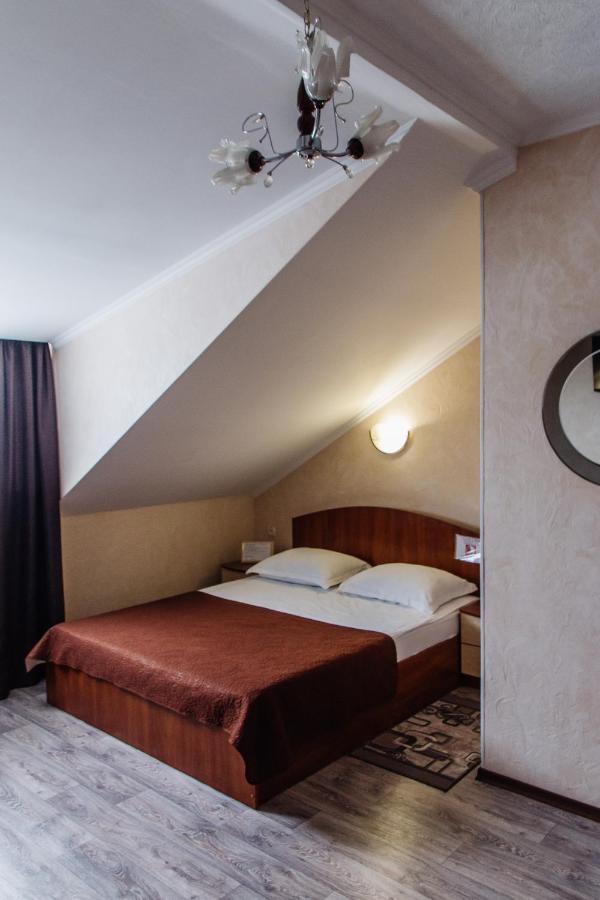 Hotel Гостинний Двір "Марія" Kropyvnytskyi Exterior foto